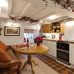 Smithy At Lindeth Nyaraló